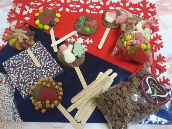 Christmas Chocolate Lollipop Making Kit - Image 3